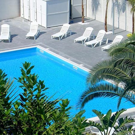 Hotel La Terrazza Barletta Esterno foto