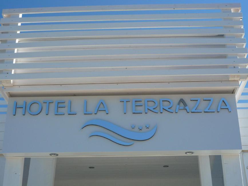 Hotel La Terrazza Barletta Esterno foto
