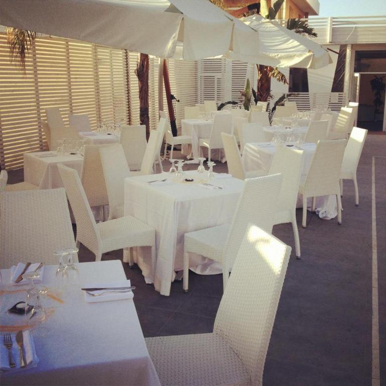 Hotel La Terrazza Barletta Esterno foto